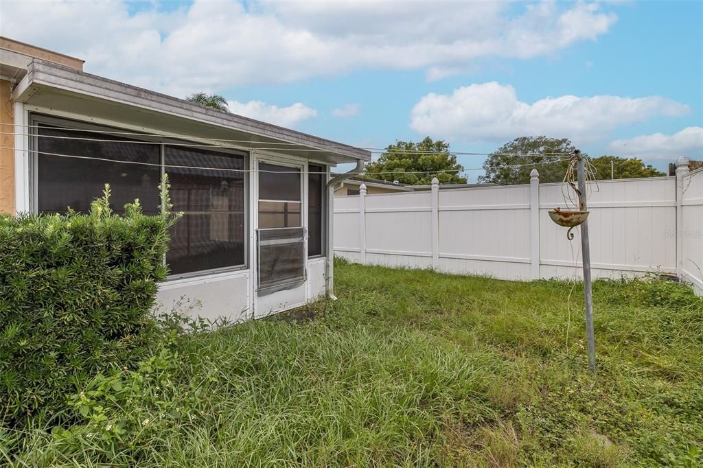 For Sale: $263,000 (3 beds, 2 baths, 1363 Square Feet)