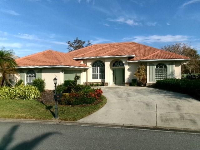 For Sale: $599,000 (4 beds, 2 baths, 2339 Square Feet)