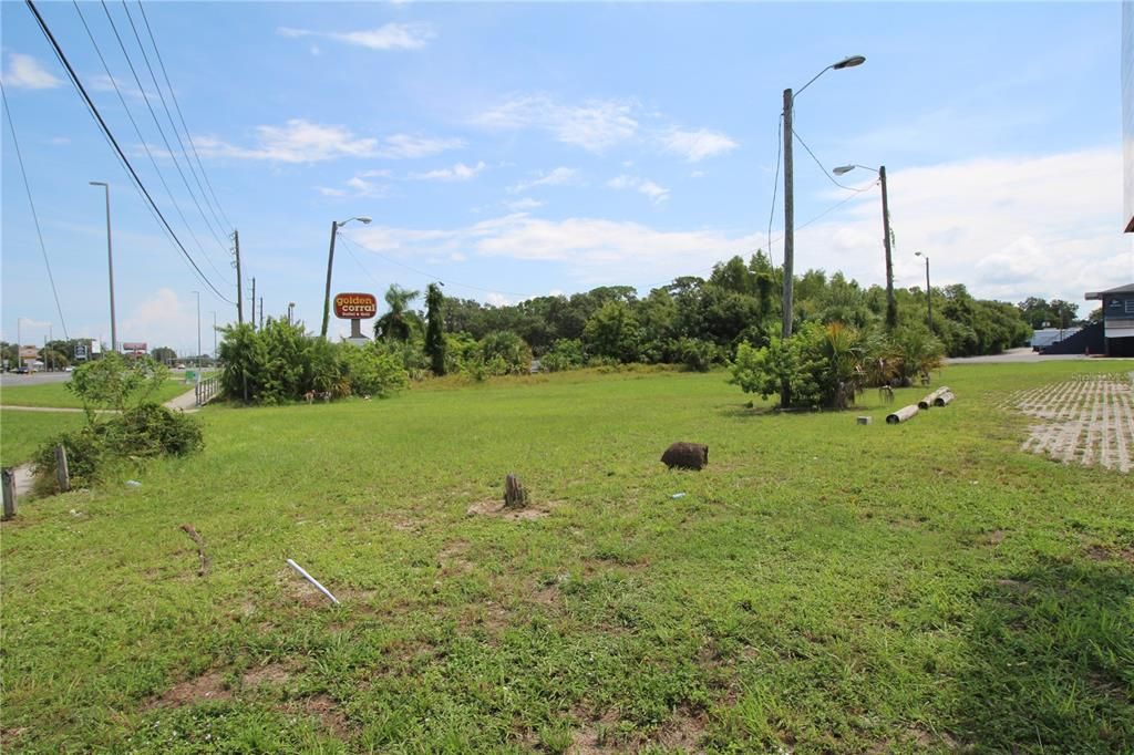 En Venta: $650,000 (0.70 acres)