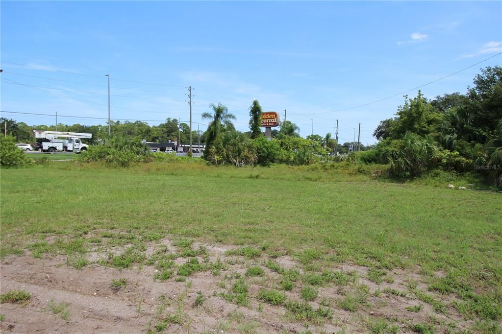 En Venta: $650,000 (0.70 acres)