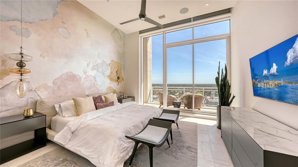 Active With Contract: $7,850,000 (4 beds, 4 baths, 5760 Square Feet)