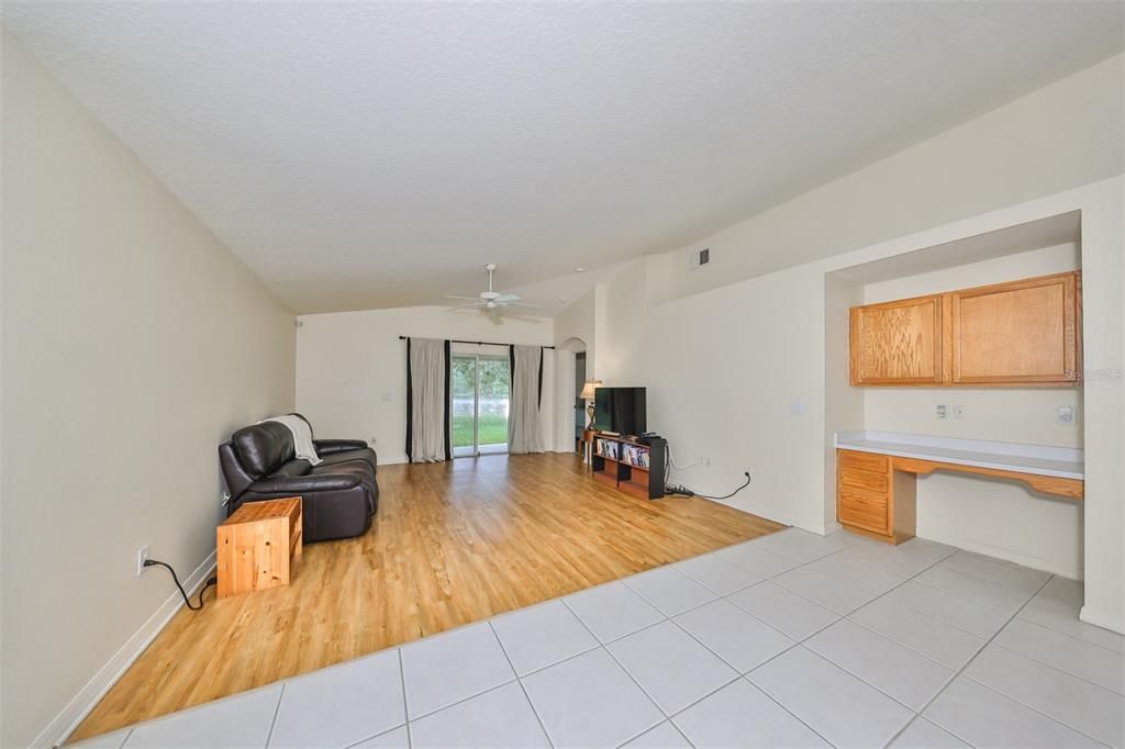 For Sale: $300,000 (4 beds, 2 baths, 1991 Square Feet)