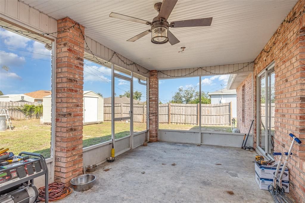 For Sale: $335,000 (4 beds, 2 baths, 1720 Square Feet)