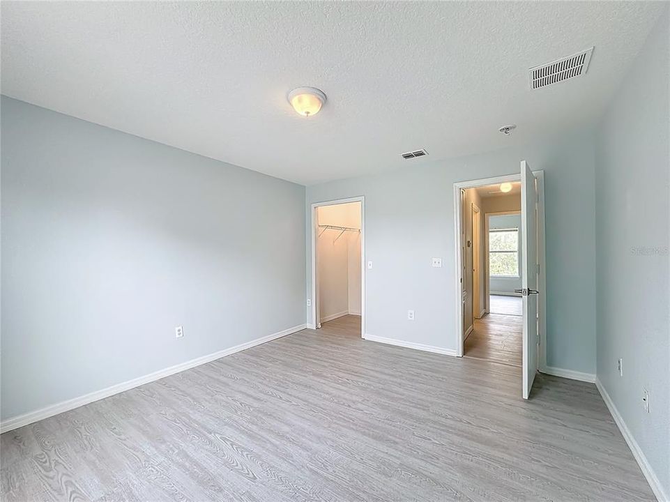 For Rent: $1,800 (3 beds, 2 baths, 1172 Square Feet)