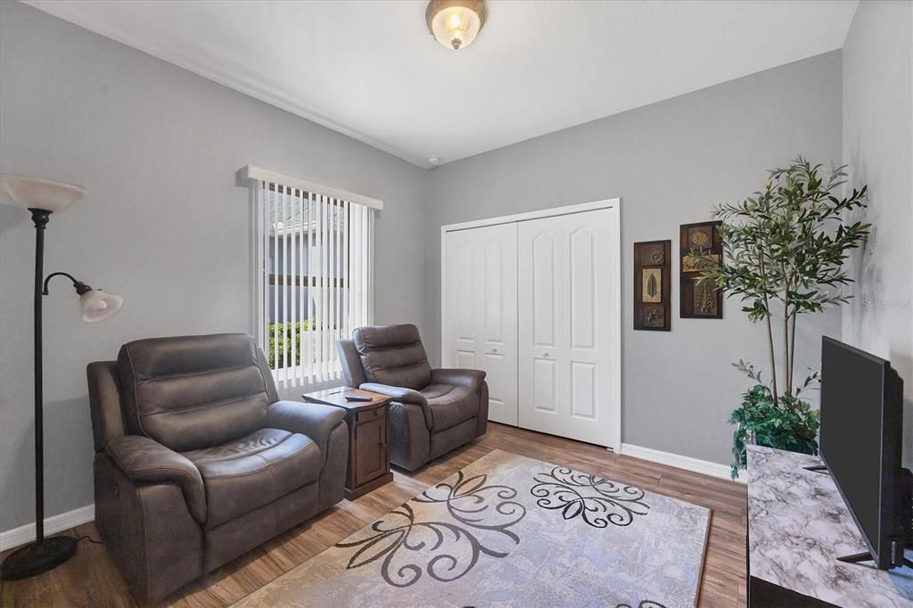 For Sale: $419,900 (3 beds, 2 baths, 1666 Square Feet)