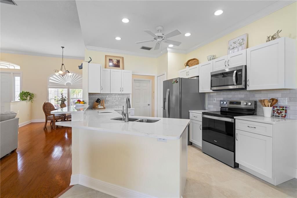 For Sale: $439,900 (3 beds, 2 baths, 1810 Square Feet)