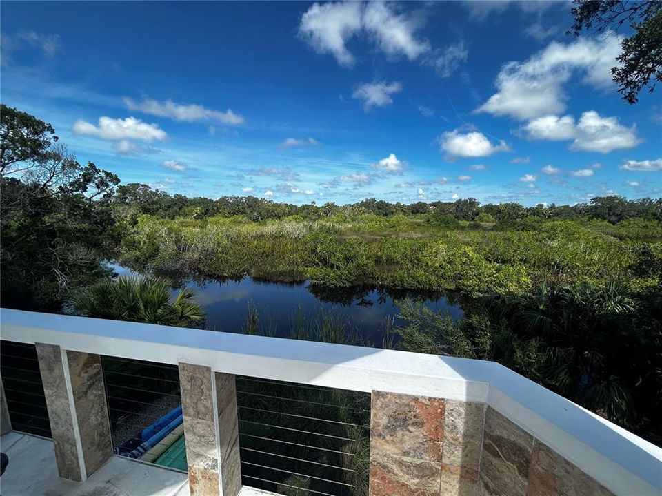 For Sale: $1,280,000 (3 beds, 2 baths, 2048 Square Feet)