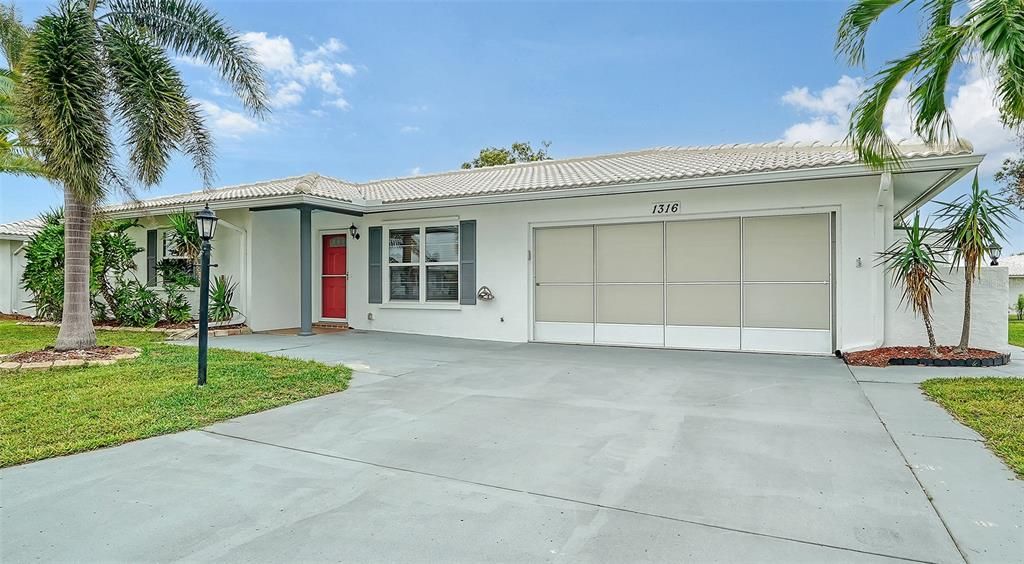 For Sale: $392,000 (3 beds, 2 baths, 1680 Square Feet)