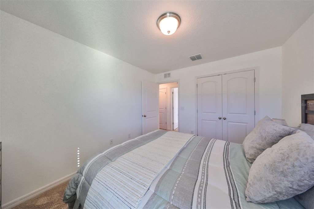 For Sale: $440,000 (5 beds, 2 baths, 2567 Square Feet)