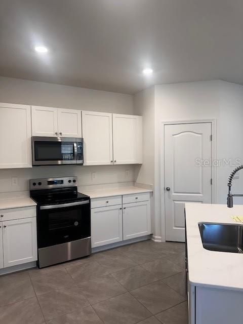 For Rent: $1,700 (3 beds, 2 baths, 1722 Square Feet)