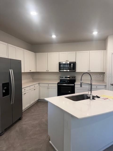 For Rent: $1,700 (3 beds, 2 baths, 1722 Square Feet)