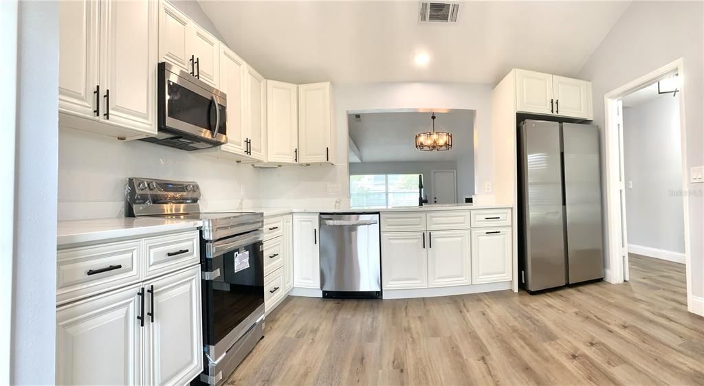 For Sale: $389,900 (3 beds, 2 baths, 1509 Square Feet)