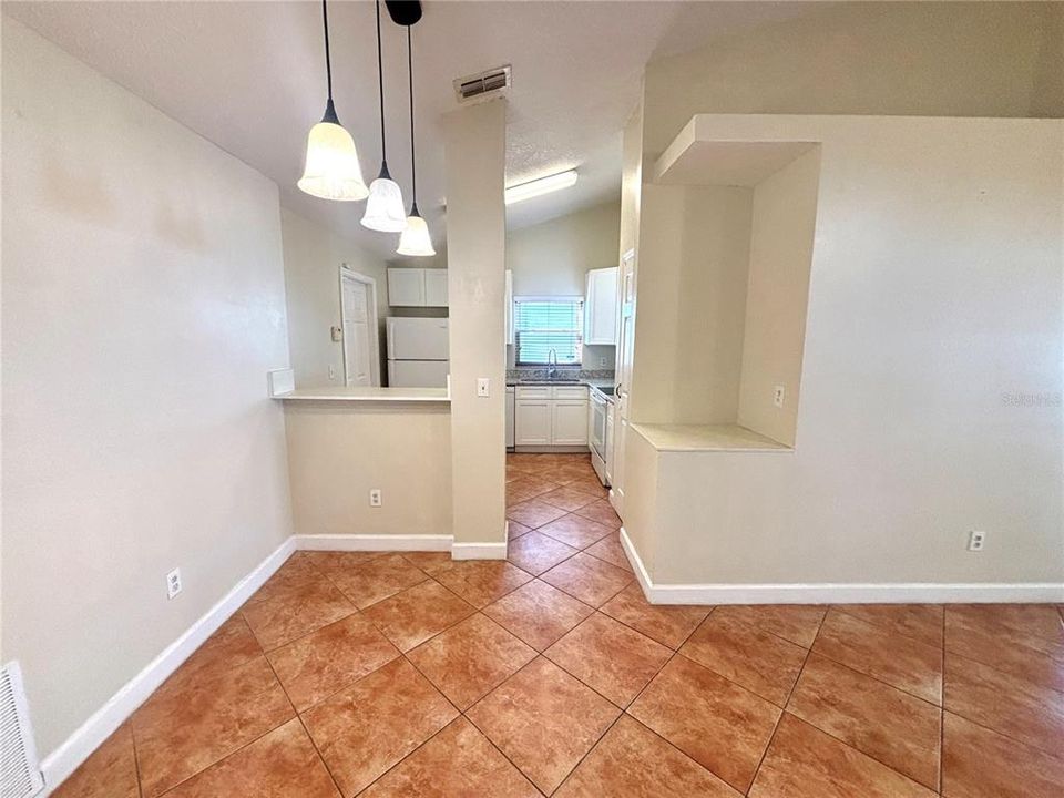 For Rent: $2,150 (3 beds, 2 baths, 1038 Square Feet)