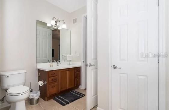 For Sale: $360,000 (2 beds, 2 baths, 1962 Square Feet)