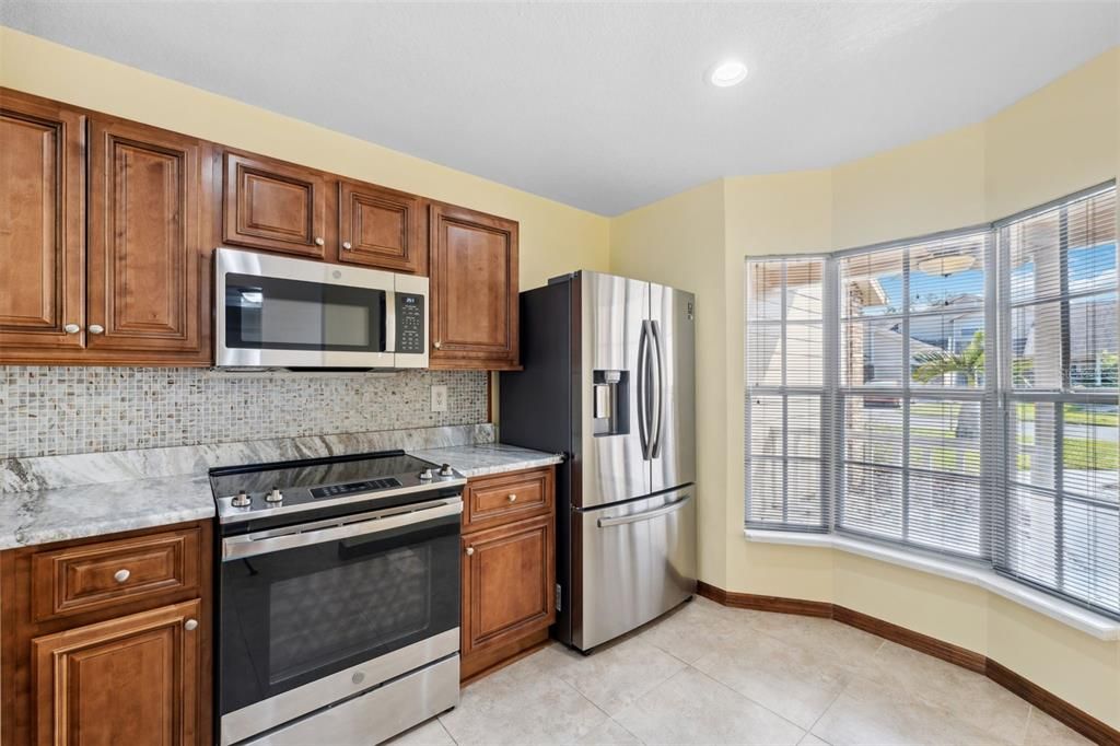 For Sale: $289,500 (3 beds, 2 baths, 1359 Square Feet)