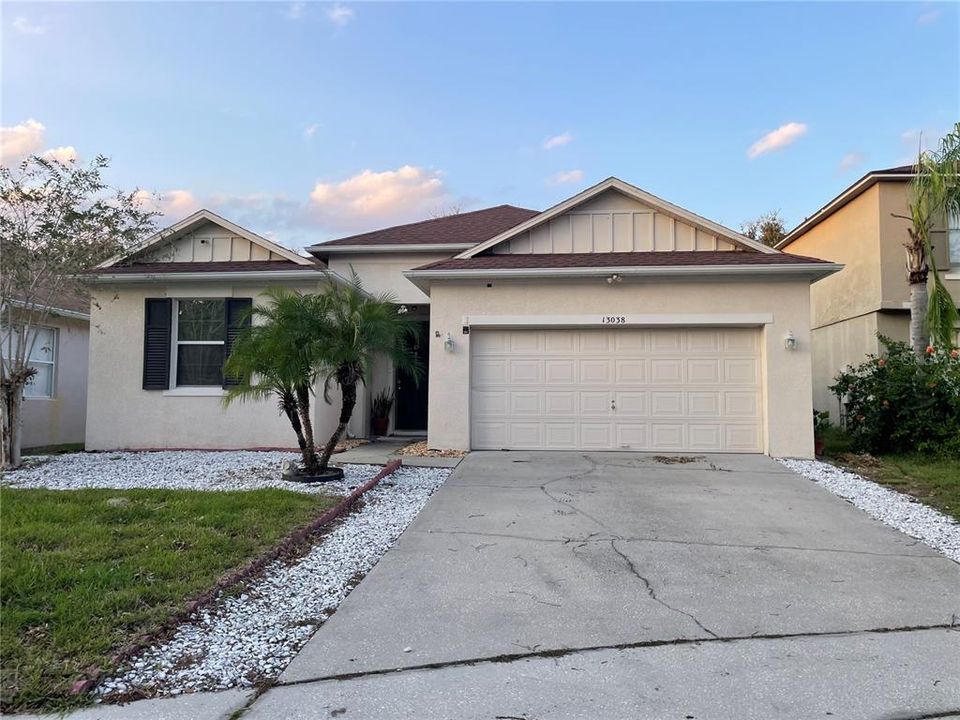 For Sale: $530,000 (3 beds, 2 baths, 1929 Square Feet)