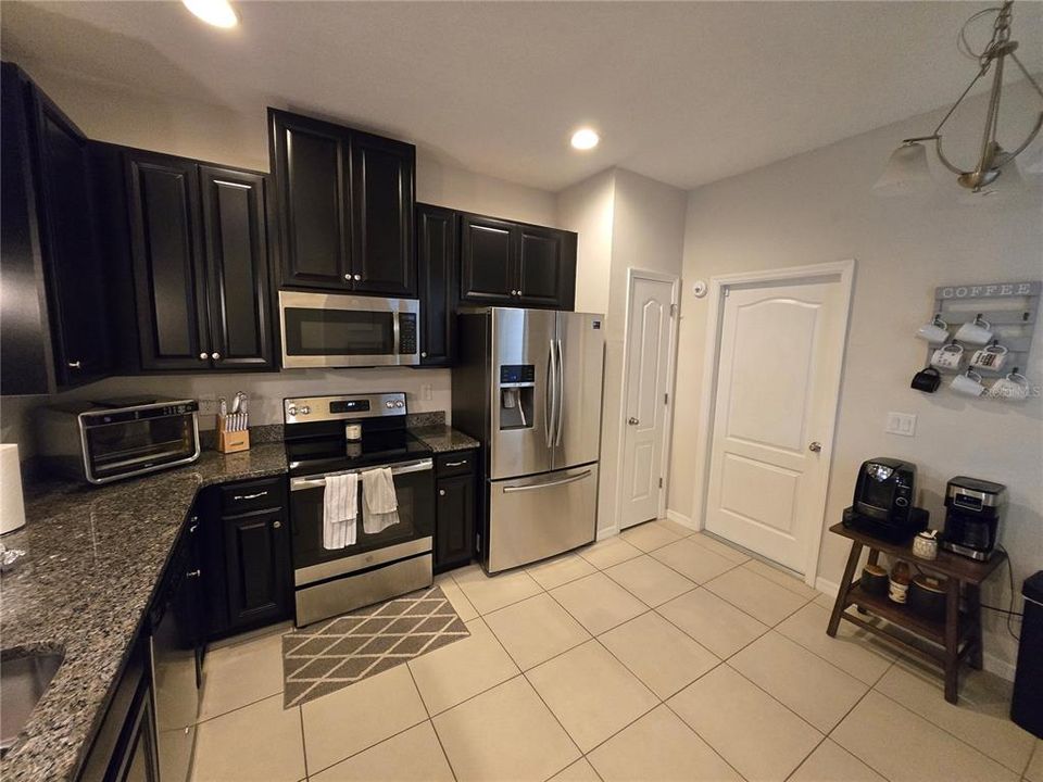 For Sale: $289,900 (3 beds, 2 baths, 1536 Square Feet)