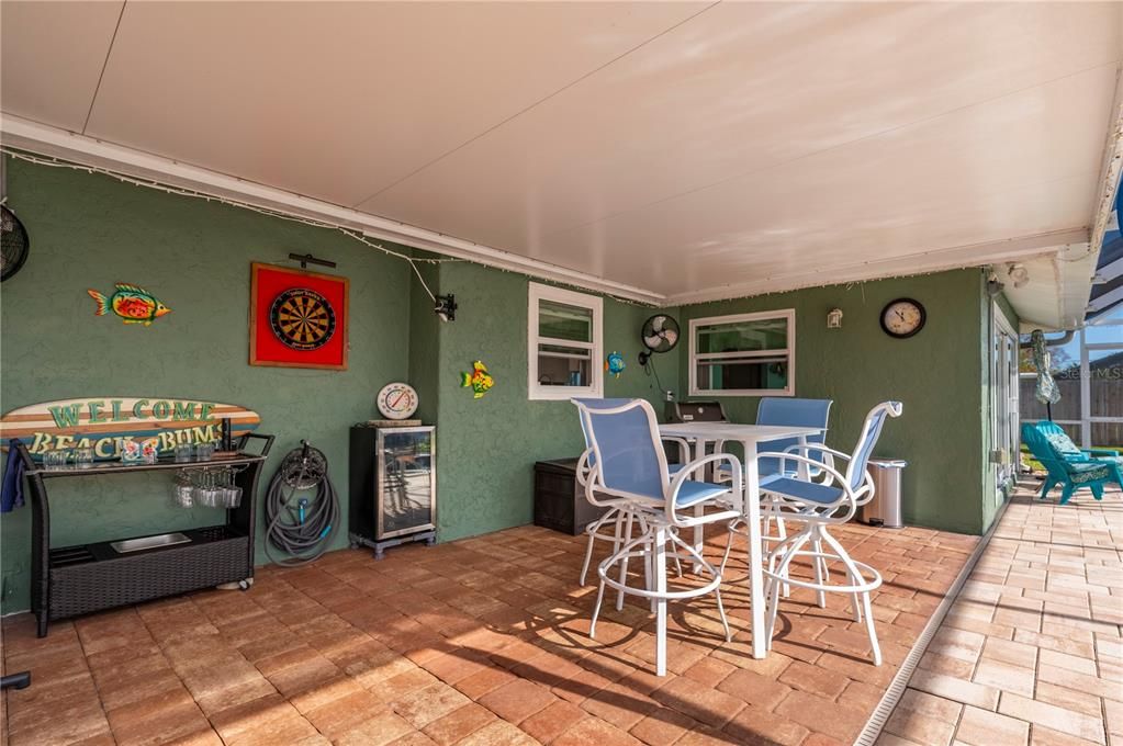 For Sale: $365,000 (2 beds, 2 baths, 1368 Square Feet)