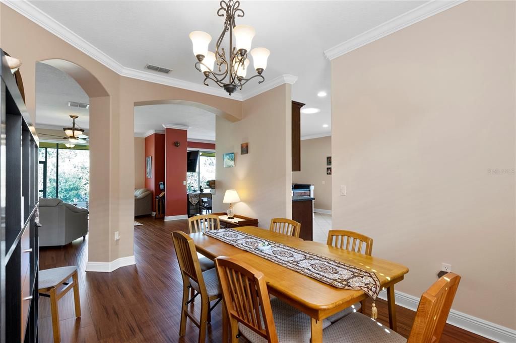 For Sale: $434,400 (3 beds, 3 baths, 2325 Square Feet)