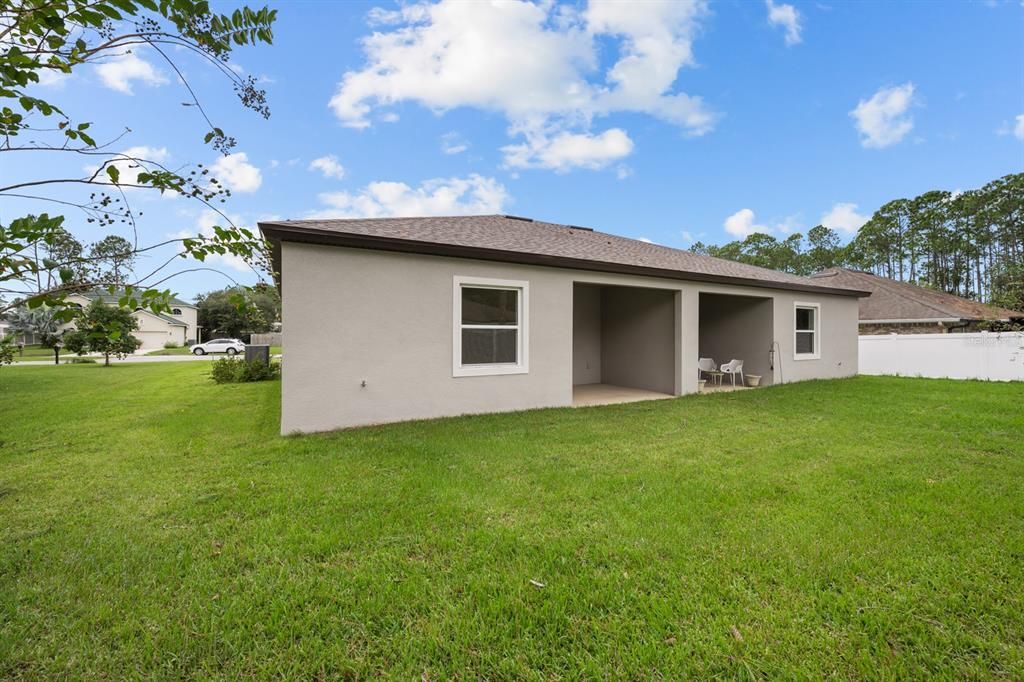 For Sale: $284,900 (3 beds, 2 baths, 1216.3 Square Feet)