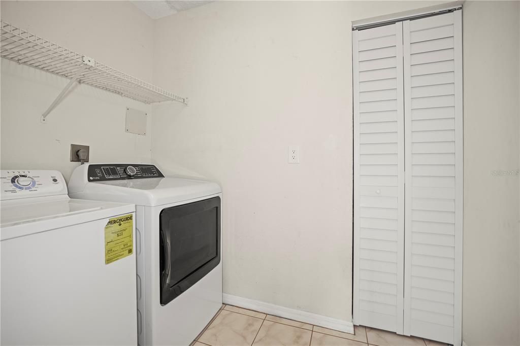 For Rent: $2,500 (3 beds, 2 baths, 1520 Square Feet)