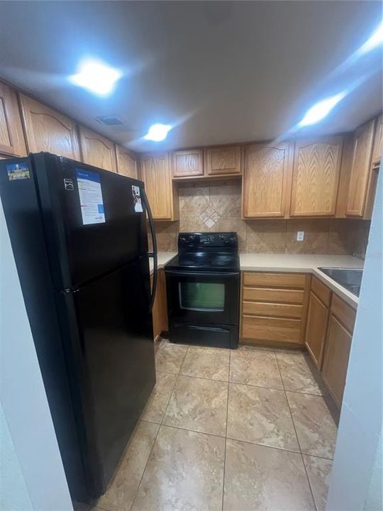 For Rent: $1,250 (1 beds, 1 baths, 710 Square Feet)