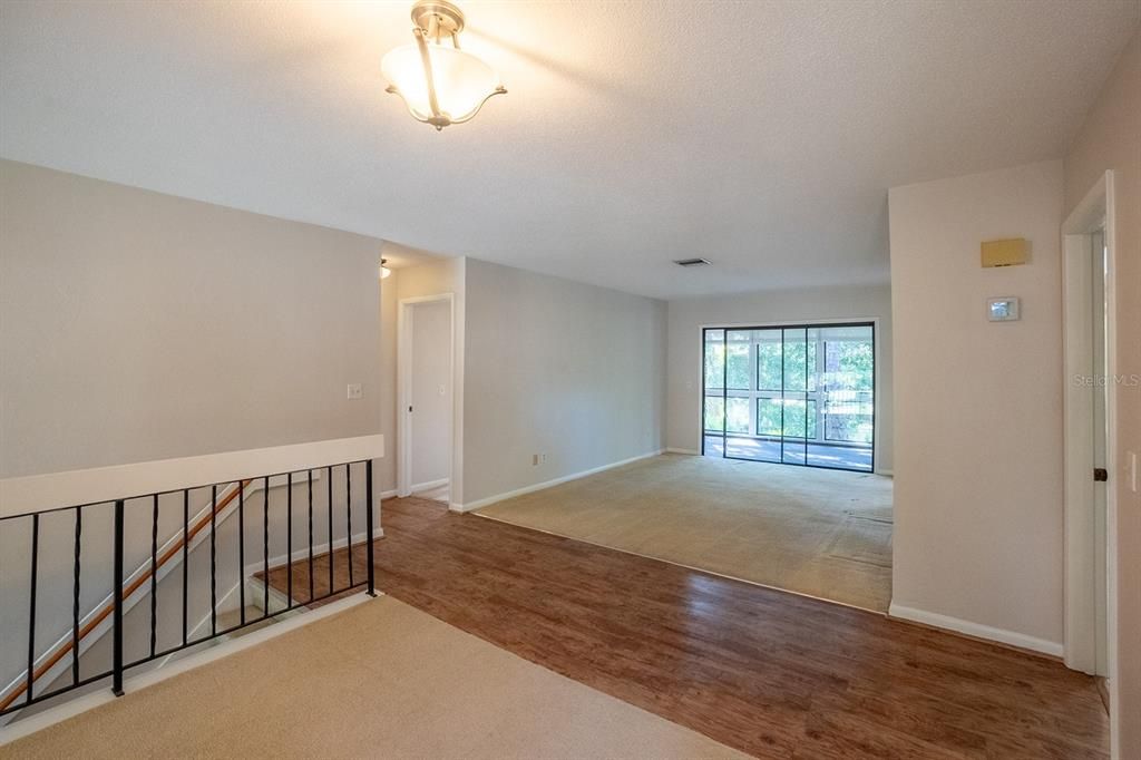 For Sale: $229,900 (2 beds, 2 baths, 1177 Square Feet)