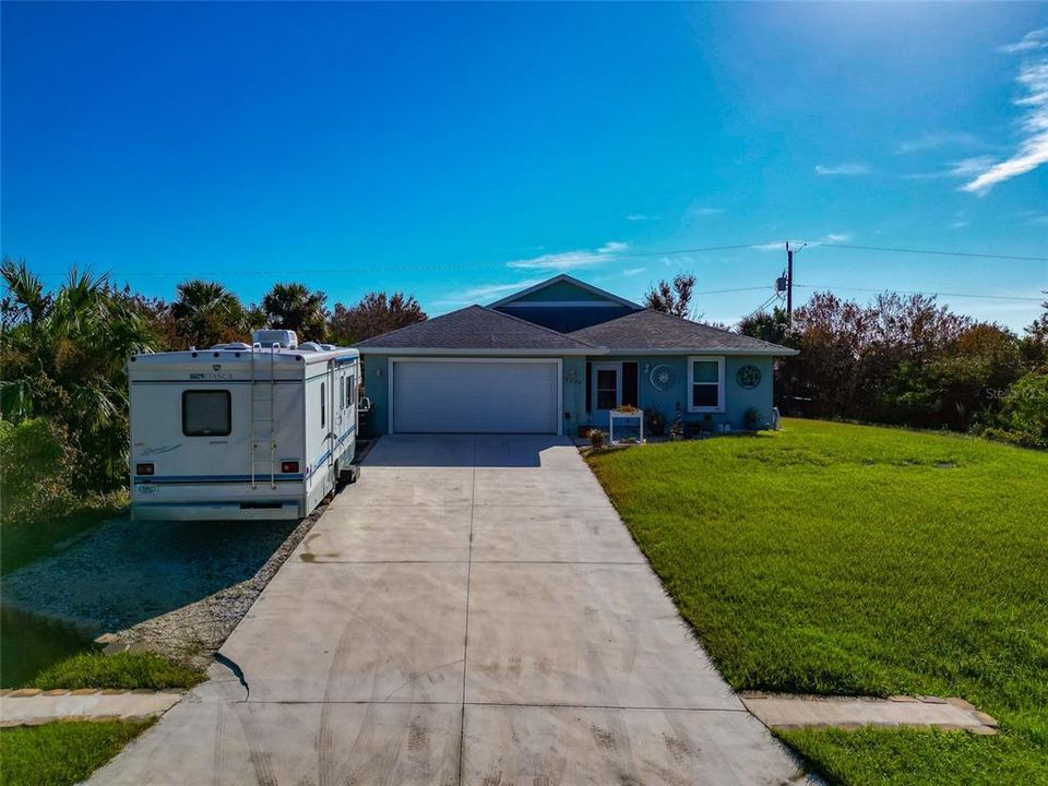 For Sale: $374,900 (3 beds, 2 baths, 1355 Square Feet)