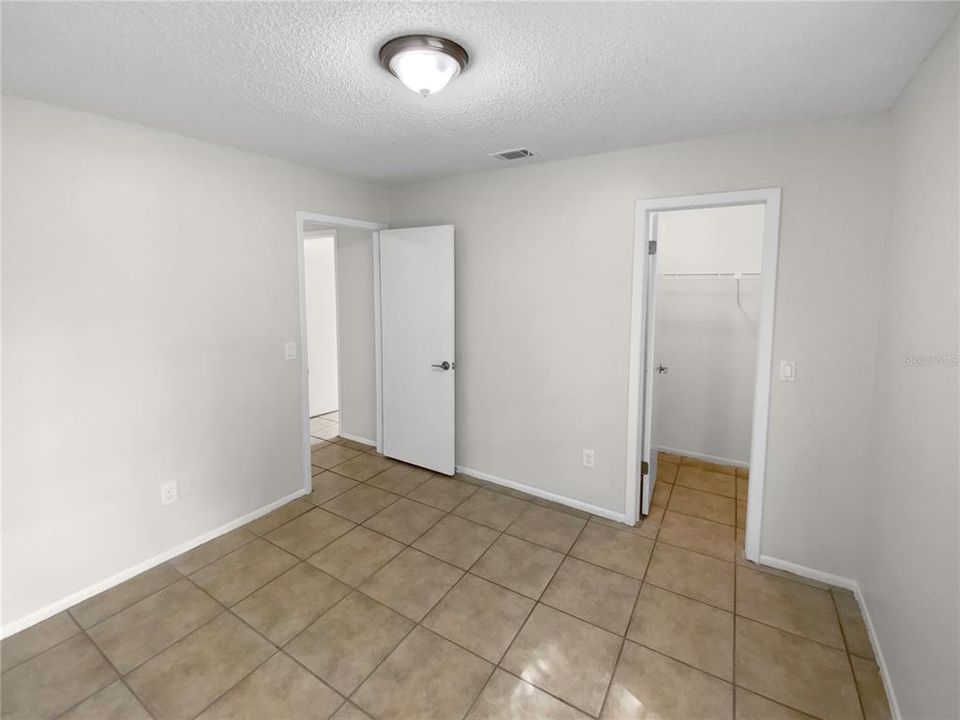 For Sale: $345,000 (3 beds, 2 baths, 1238 Square Feet)