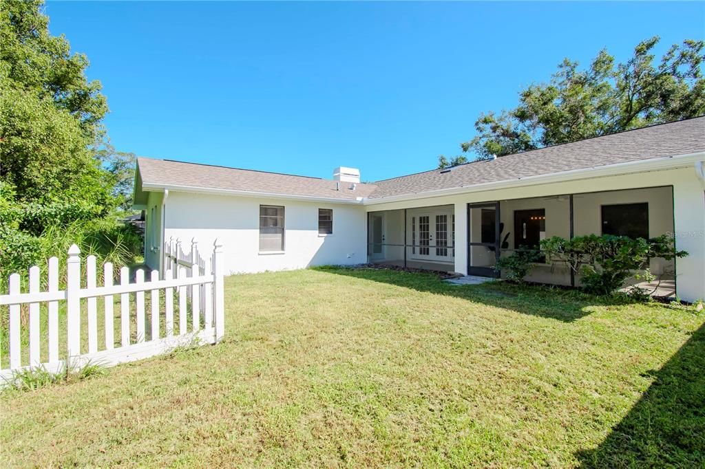 Active With Contract: $639,900 (4 beds, 2 baths, 2308 Square Feet)