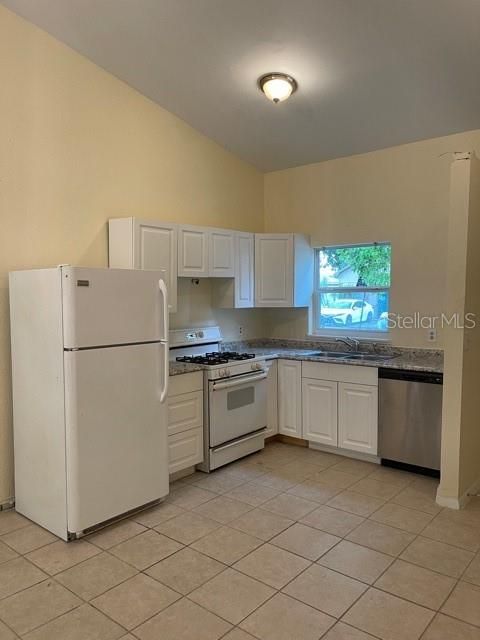 For Rent: $1,795 (3 beds, 1 baths, 1023 Square Feet)