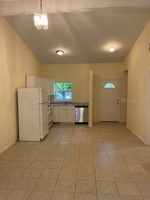 For Rent: $1,795 (3 beds, 1 baths, 1023 Square Feet)