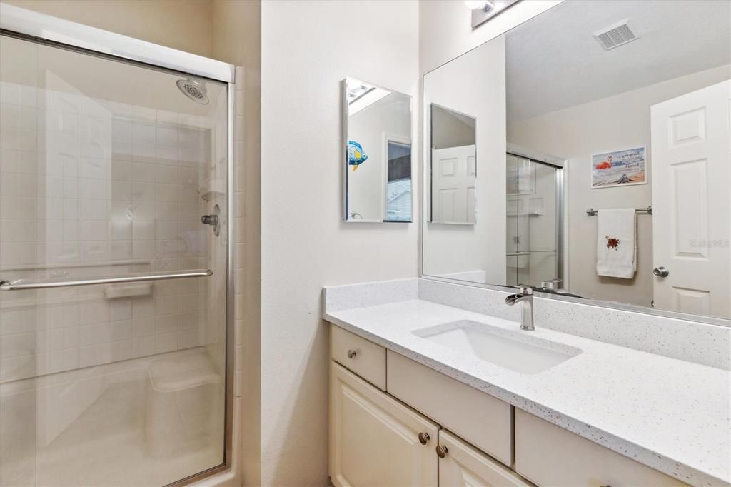 For Sale: $319,900 (2 beds, 2 baths, 1156 Square Feet)