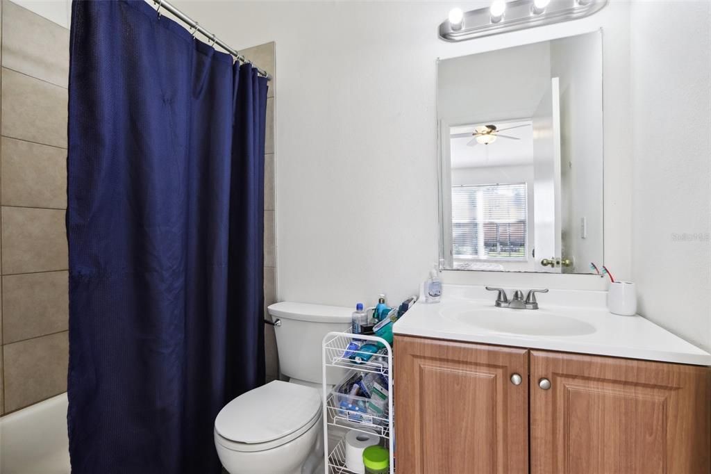 For Sale: $215,000 (2 beds, 2 baths, 1360 Square Feet)