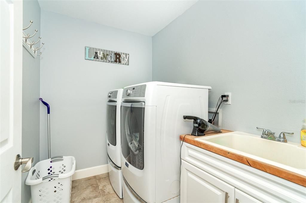 interior laundry room