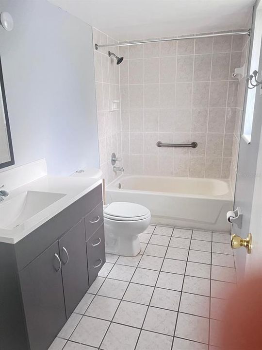 For Rent: $1,750 (2 beds, 2 baths, 895 Square Feet)