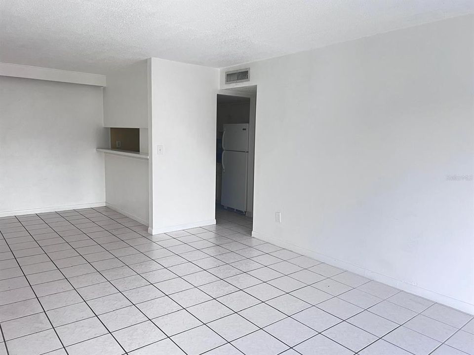 For Rent: $1,750 (2 beds, 2 baths, 895 Square Feet)