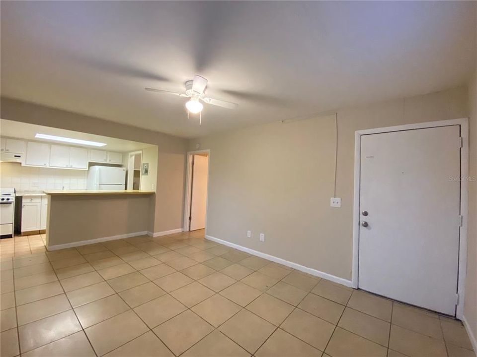 For Rent: $1,145 (1 beds, 1 baths, 588 Square Feet)