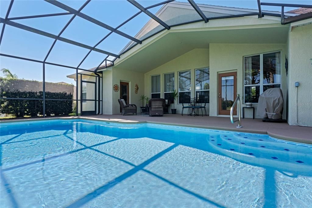 Screened-in lanai and pool