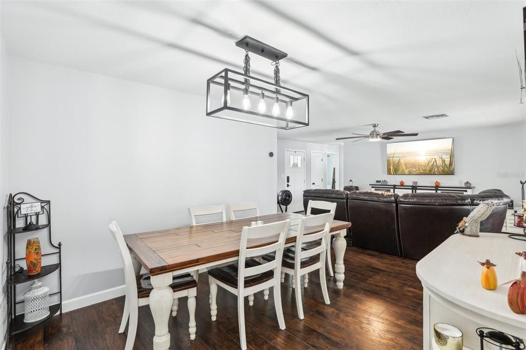 For Sale: $459,000 (3 beds, 2 baths, 1515 Square Feet)