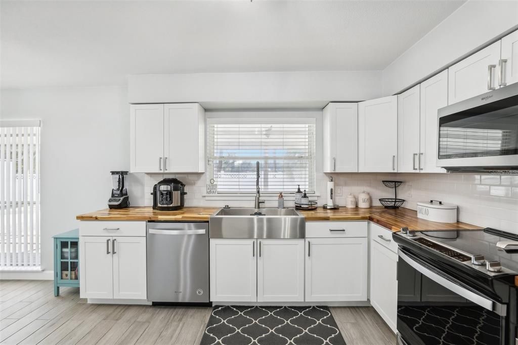 For Sale: $459,000 (3 beds, 2 baths, 1515 Square Feet)