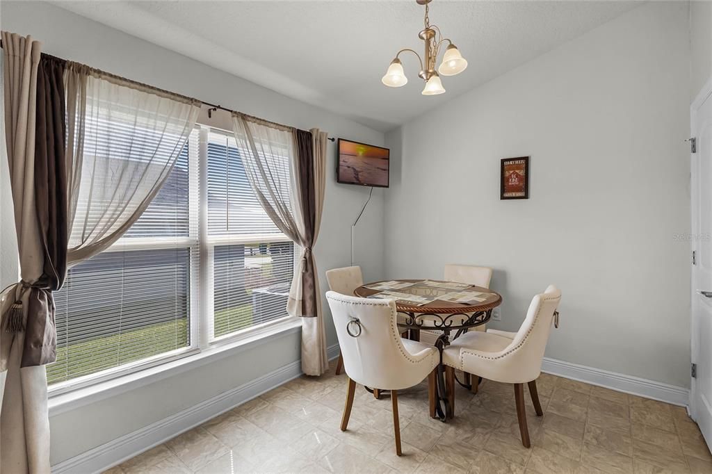 Hidden Dinning Nook In Kitchen