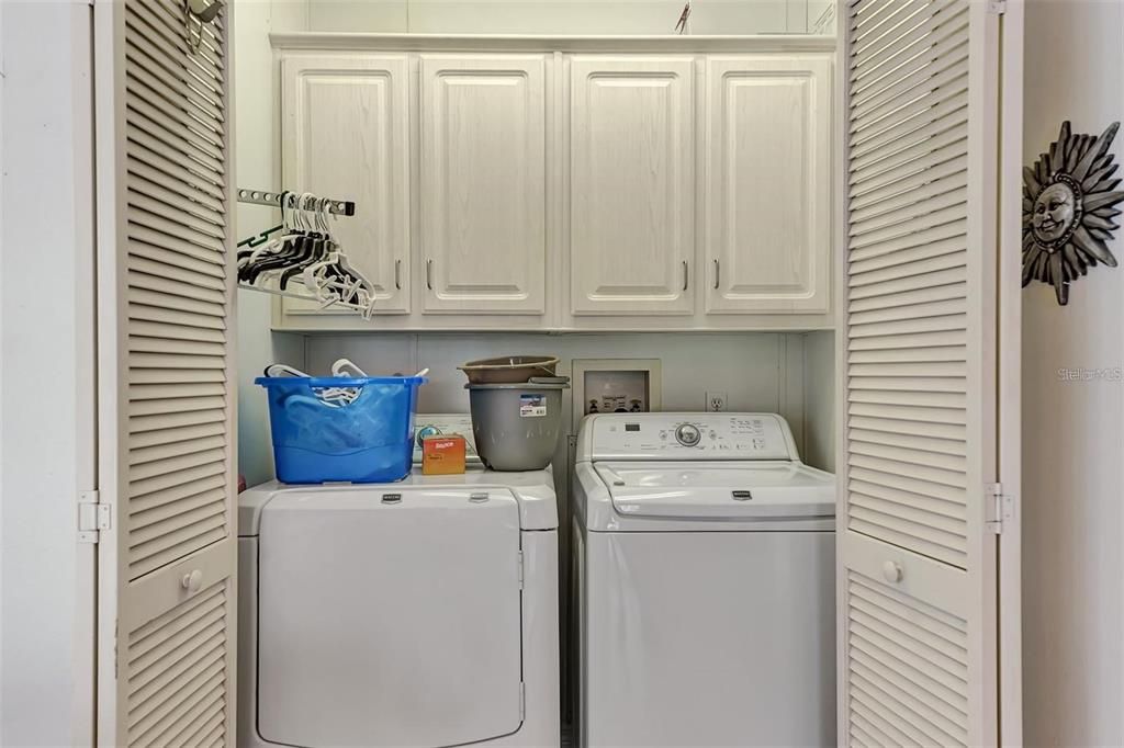 For Sale: $230,000 (3 beds, 2 baths, 1456 Square Feet)