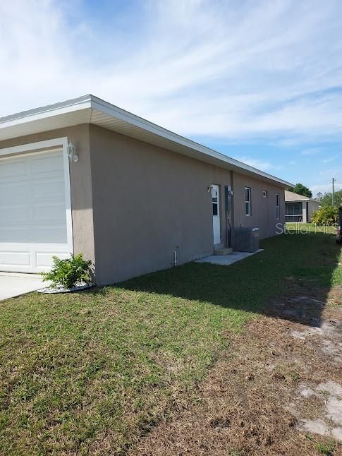 For Sale: $398,900 (3 beds, 2 baths, 1863 Square Feet)