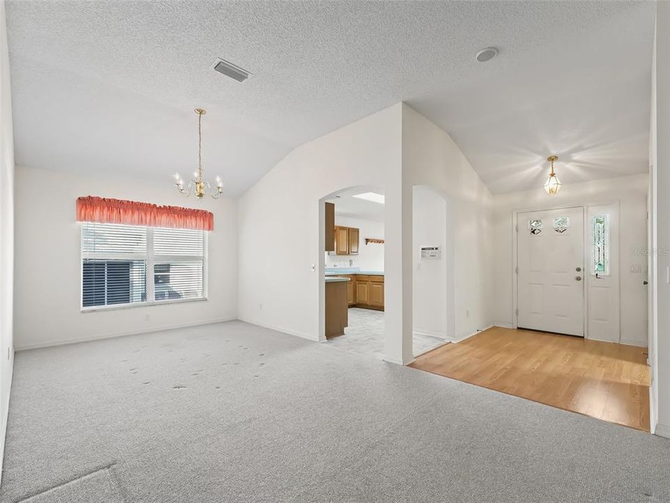 For Sale: $483,900 (3 beds, 2 baths, 1894 Square Feet)