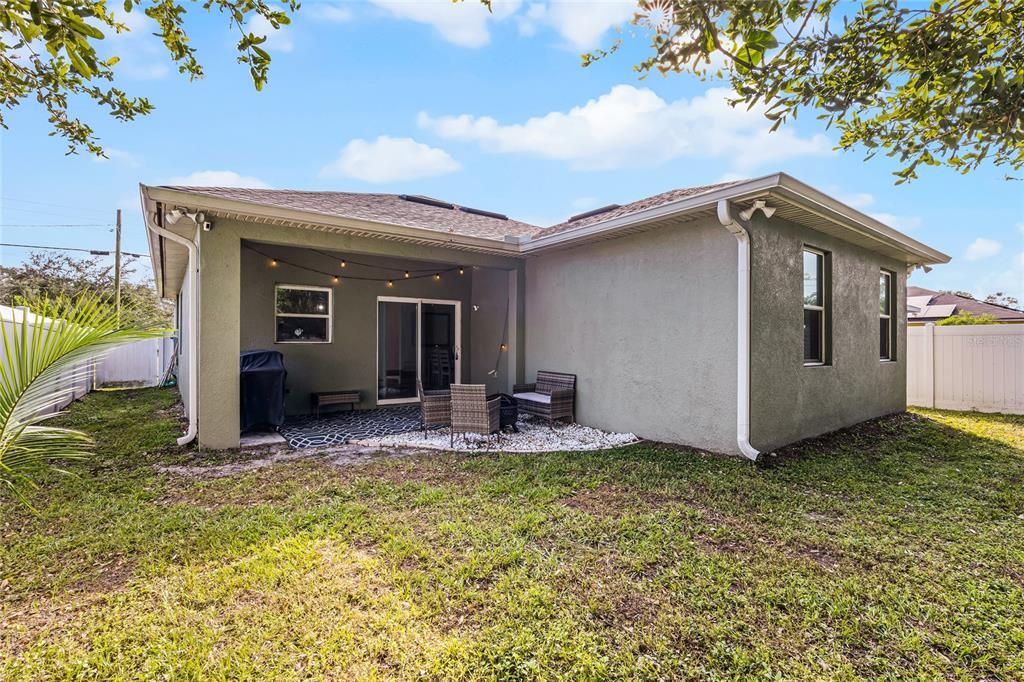 For Sale: $340,000 (3 beds, 2 baths, 1460 Square Feet)