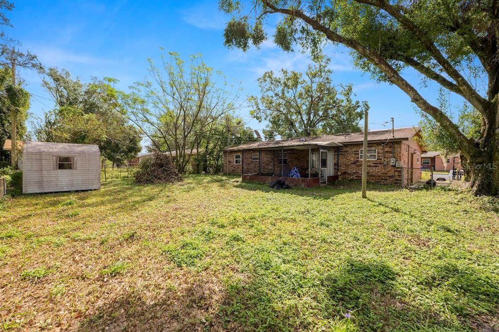 For Sale: $200,000 (3 beds, 2 baths, 1120 Square Feet)