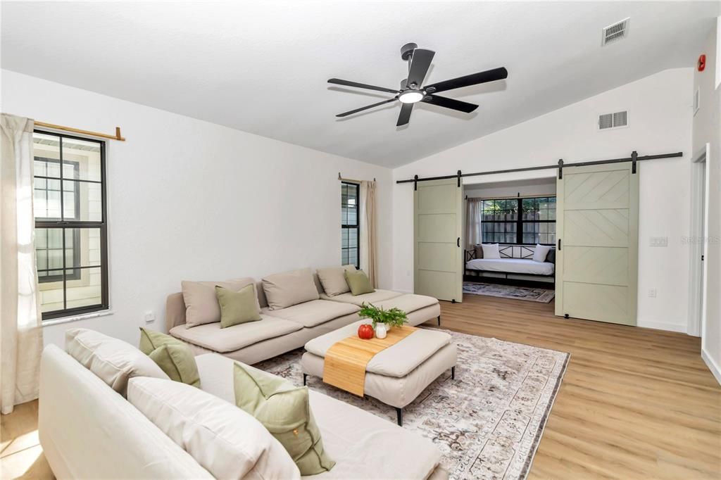 For Sale: $254,900 (3 beds, 2 baths, 1398 Square Feet)