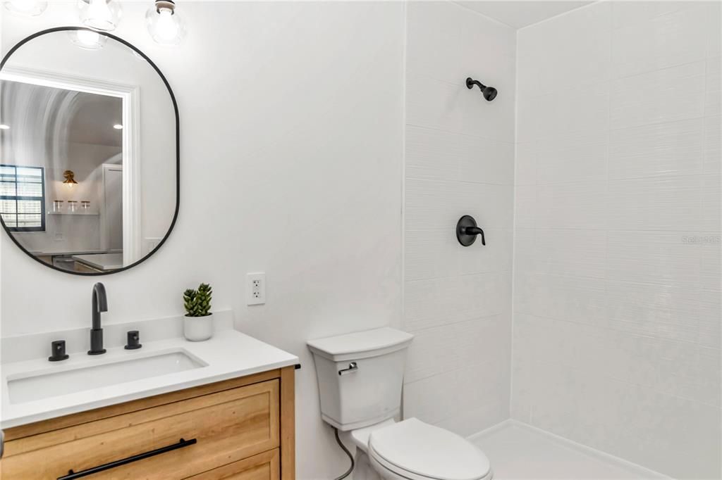 For Sale: $254,900 (3 beds, 2 baths, 1398 Square Feet)