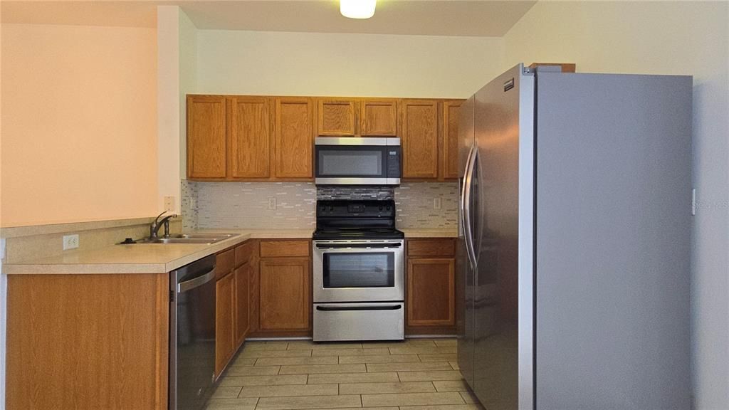 For Rent: $2,200 (2 beds, 2 baths, 1236 Square Feet)